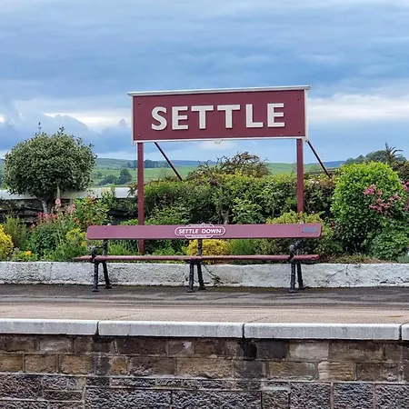 Woodstock Cottage, Settle, Yorkshire Dales * Settle