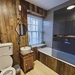 בית נופש Woodstock Cottage, Settle, Yorkshire Dales סטל
