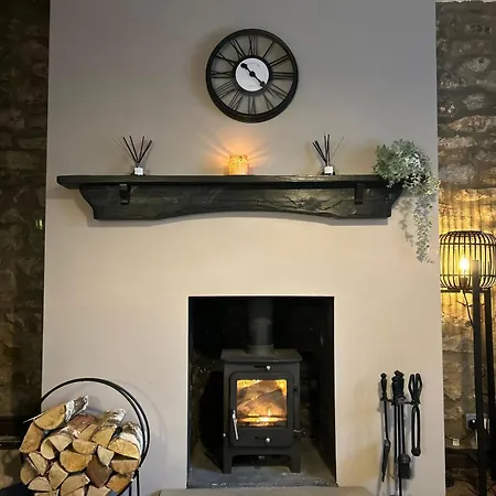 Woodstock Cottage, Settle, Yorkshire Dales *