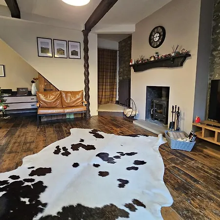 Woodstock Cottage, Settle, Yorkshire Dales Holiday home