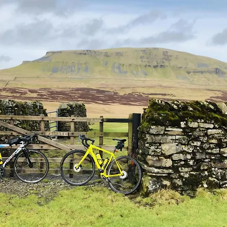 Woodstock Cottage, Settle, Yorkshire Dales Holiday home *
